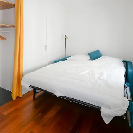 Daire Charming Studio In Montmartre Paris